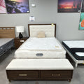 Atlas Edge Queen Bed & 1 Nightstand