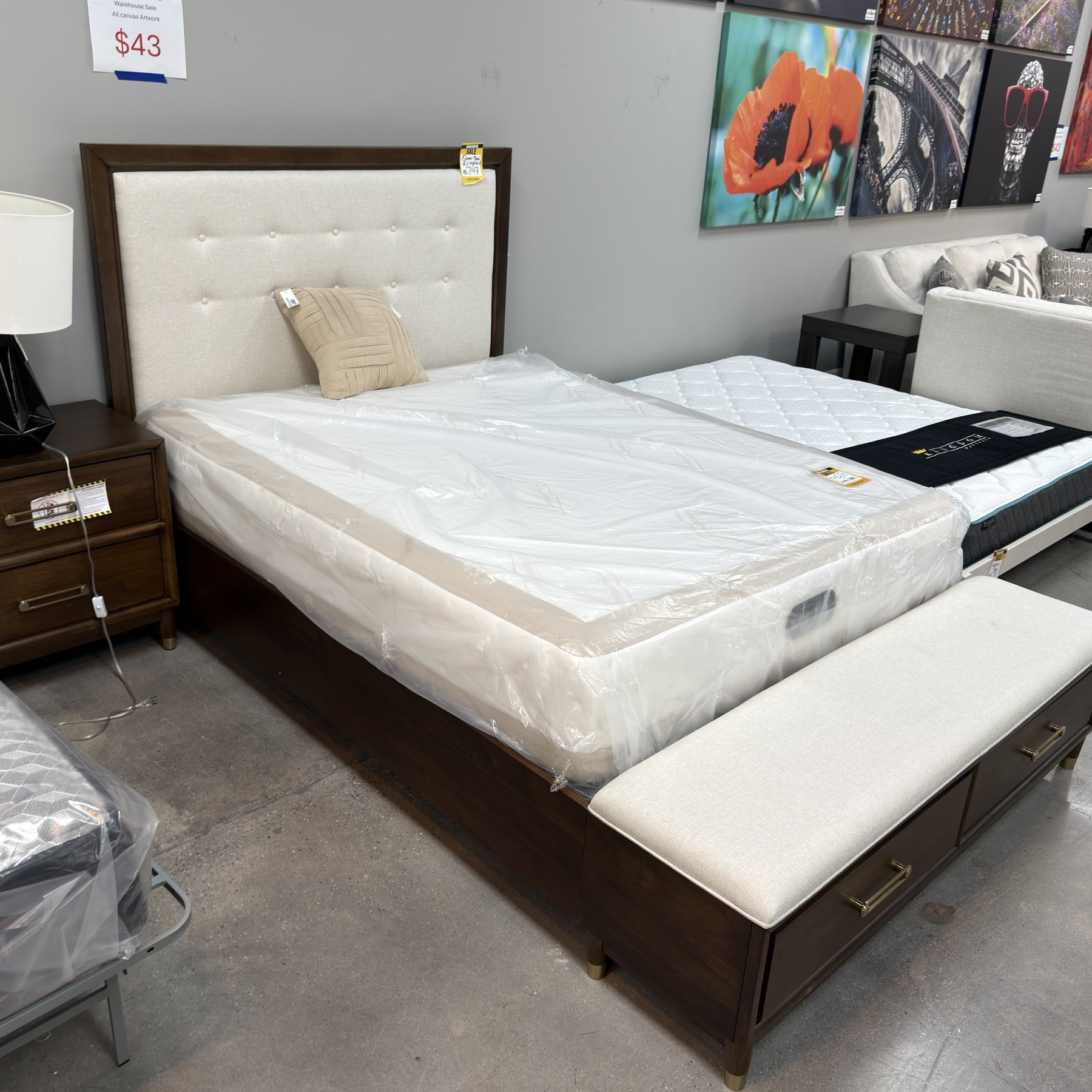 Atlas Edge Queen Bed & 1 Nightstand