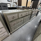 Bijou Dresser