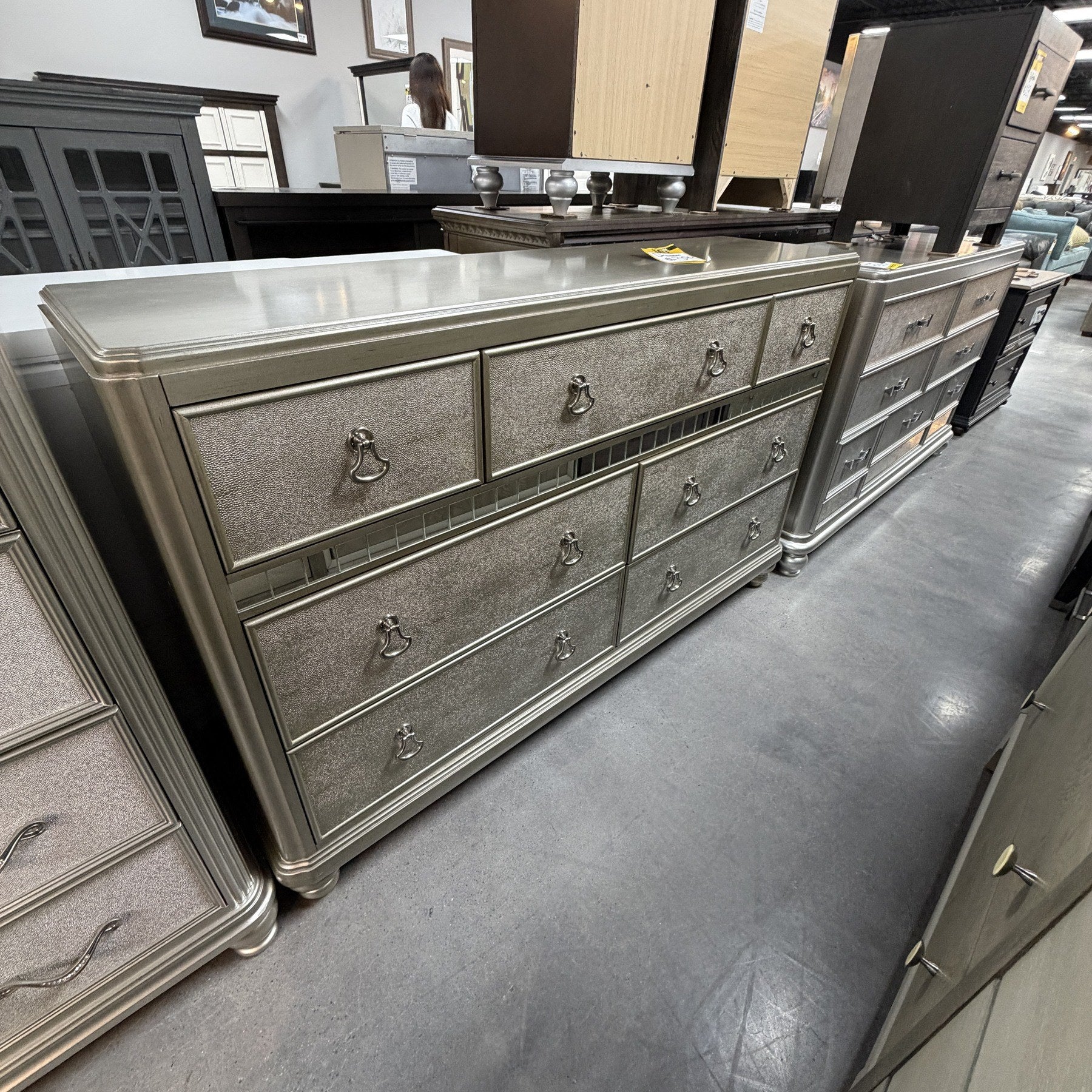 Bijou Dresser