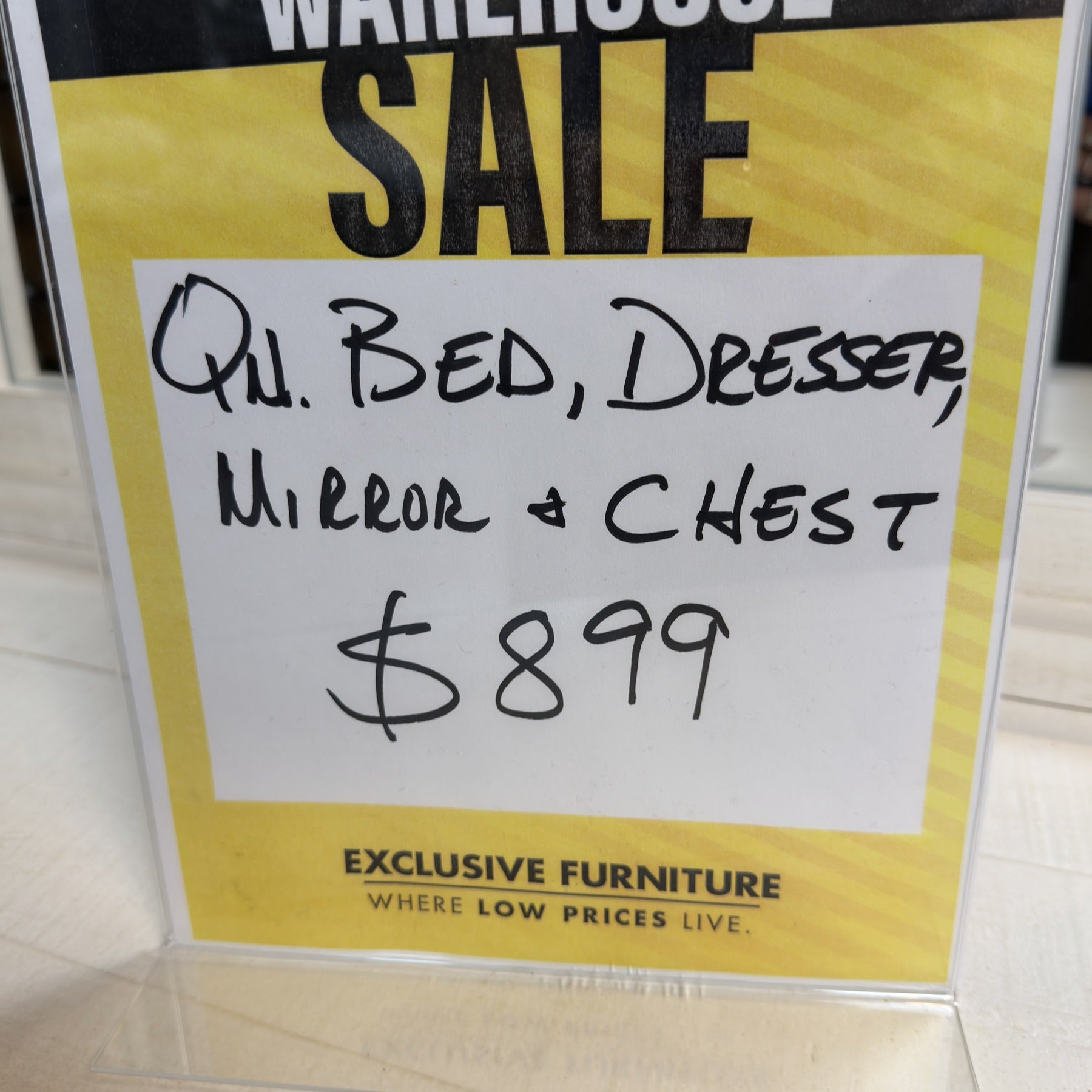 Frontier Milk White Queen Bedroom Set