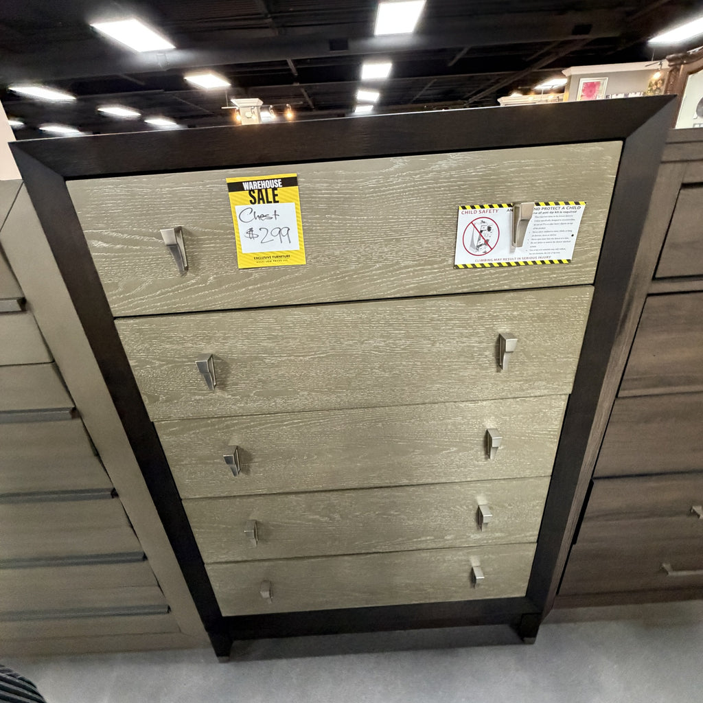 Kinetic Chest