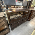 Opulent Grain Dresser