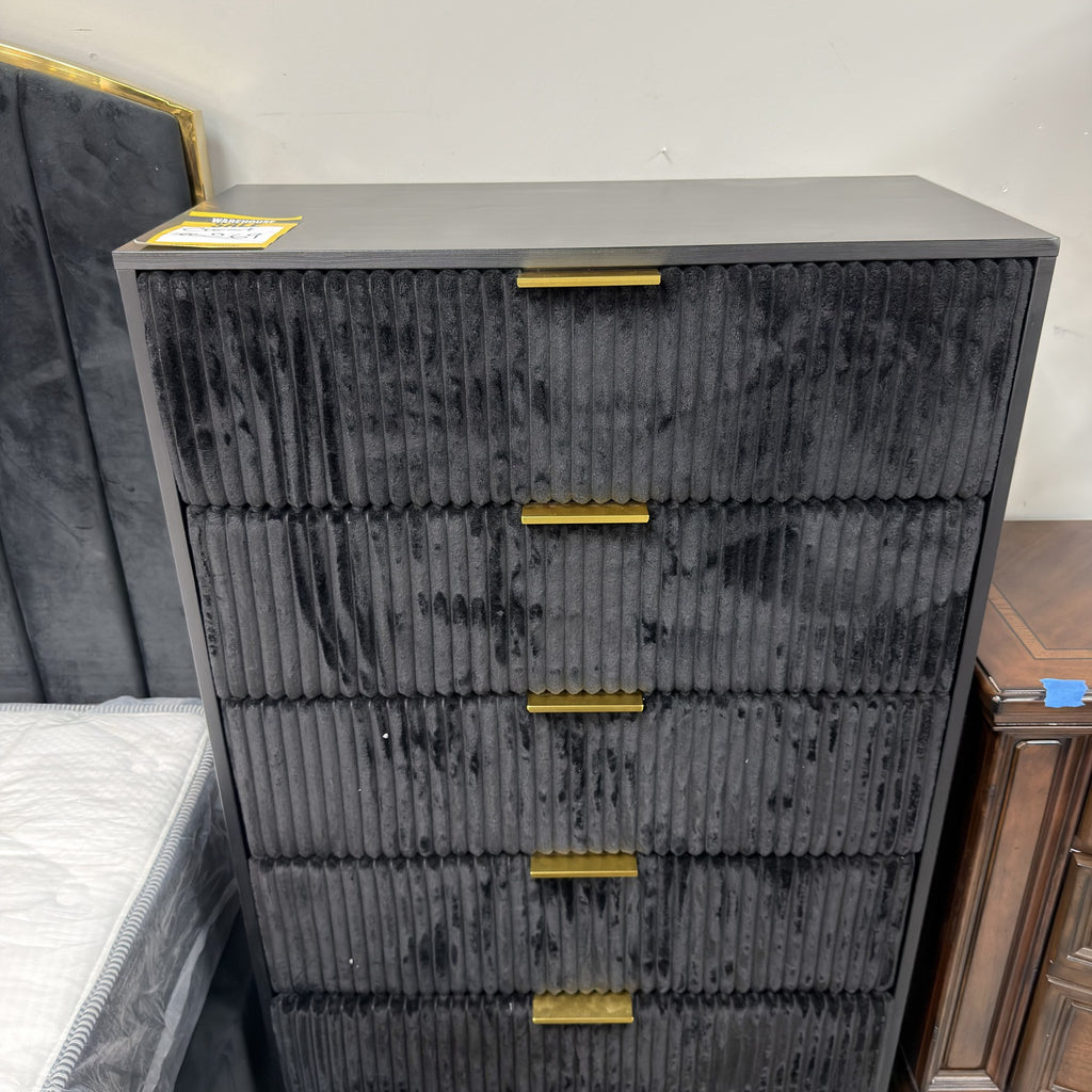 Velvet Drift Chest