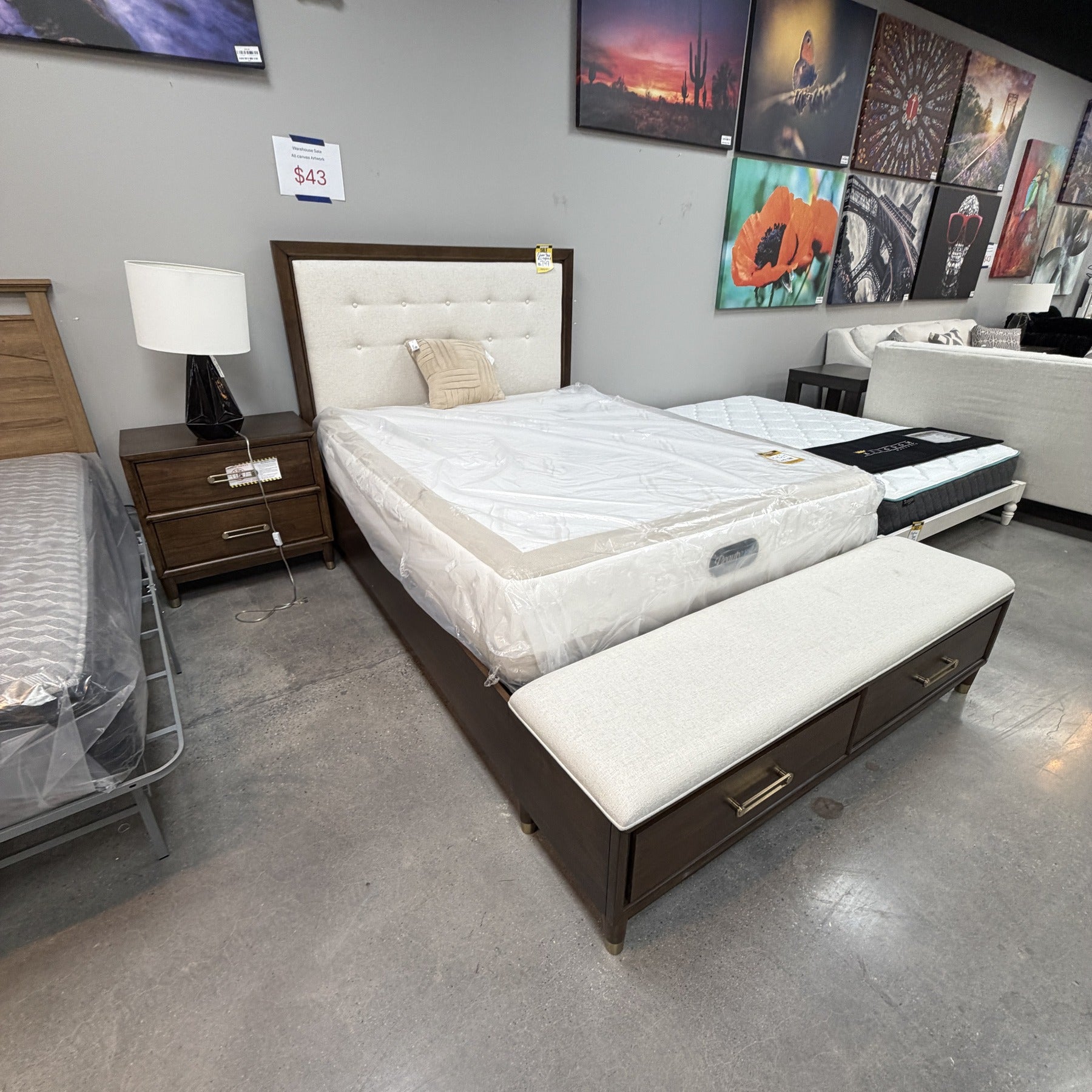 Weston Queen Bed And Nightstand
