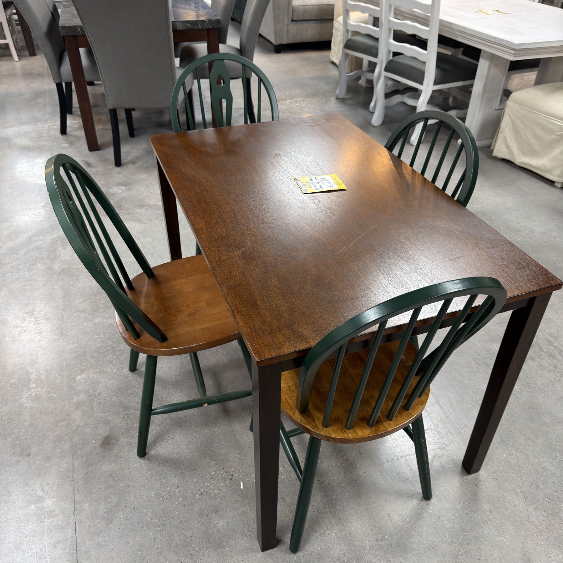 Elmhurst Dining Table & 4 Chairs