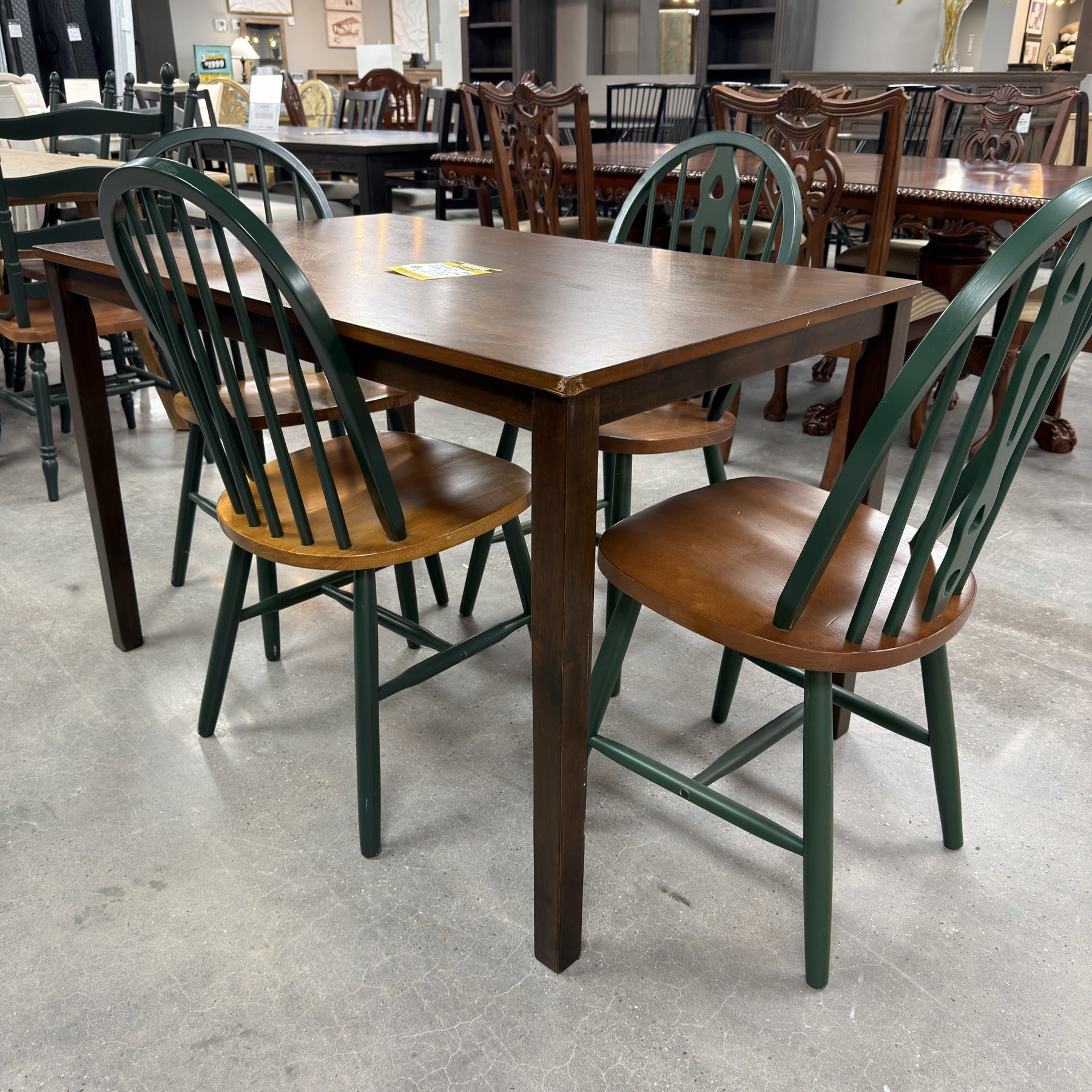 Elmhurst Dining Table & 4 Chairs