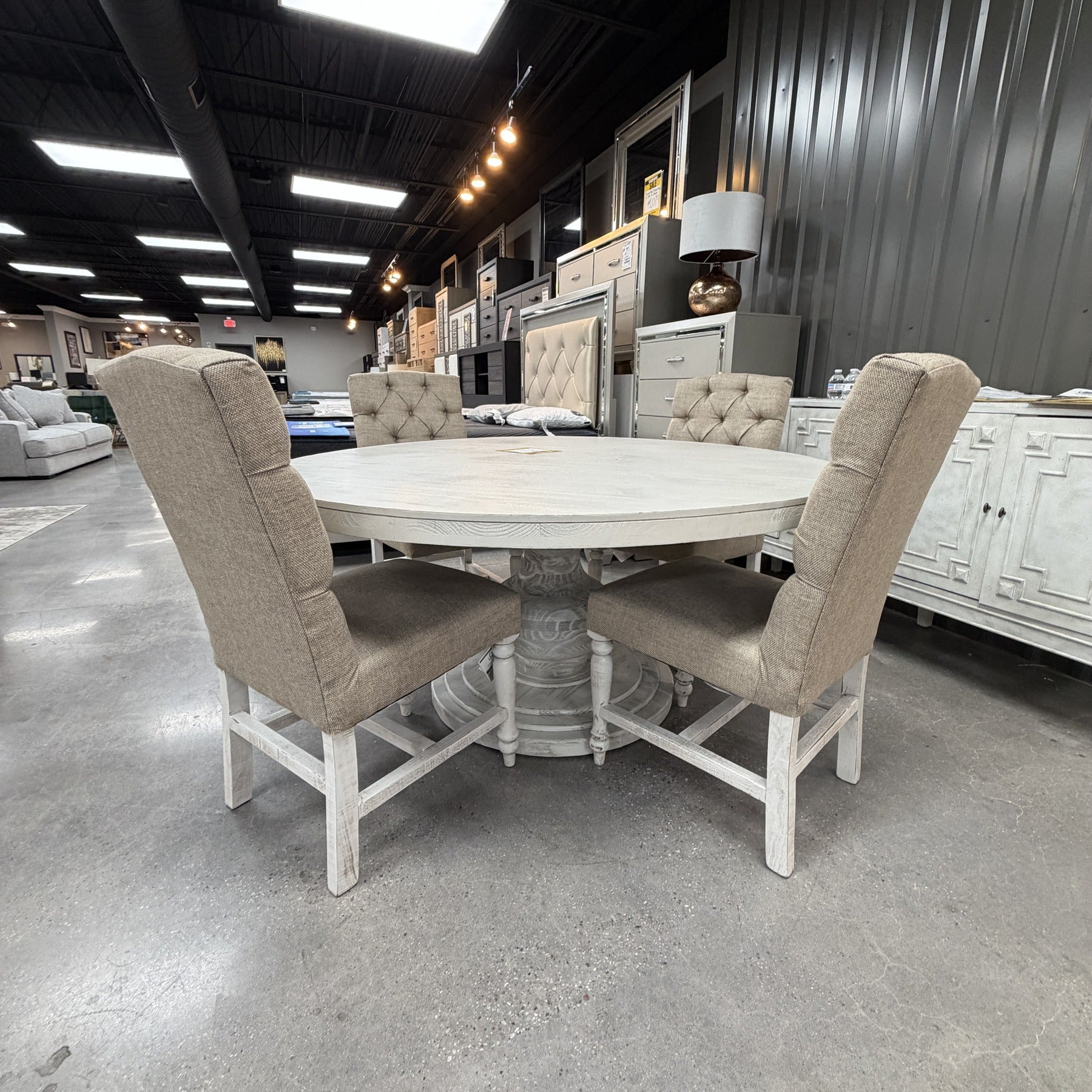 Oakridge Baluster Round Dining Table & 4 Chairs