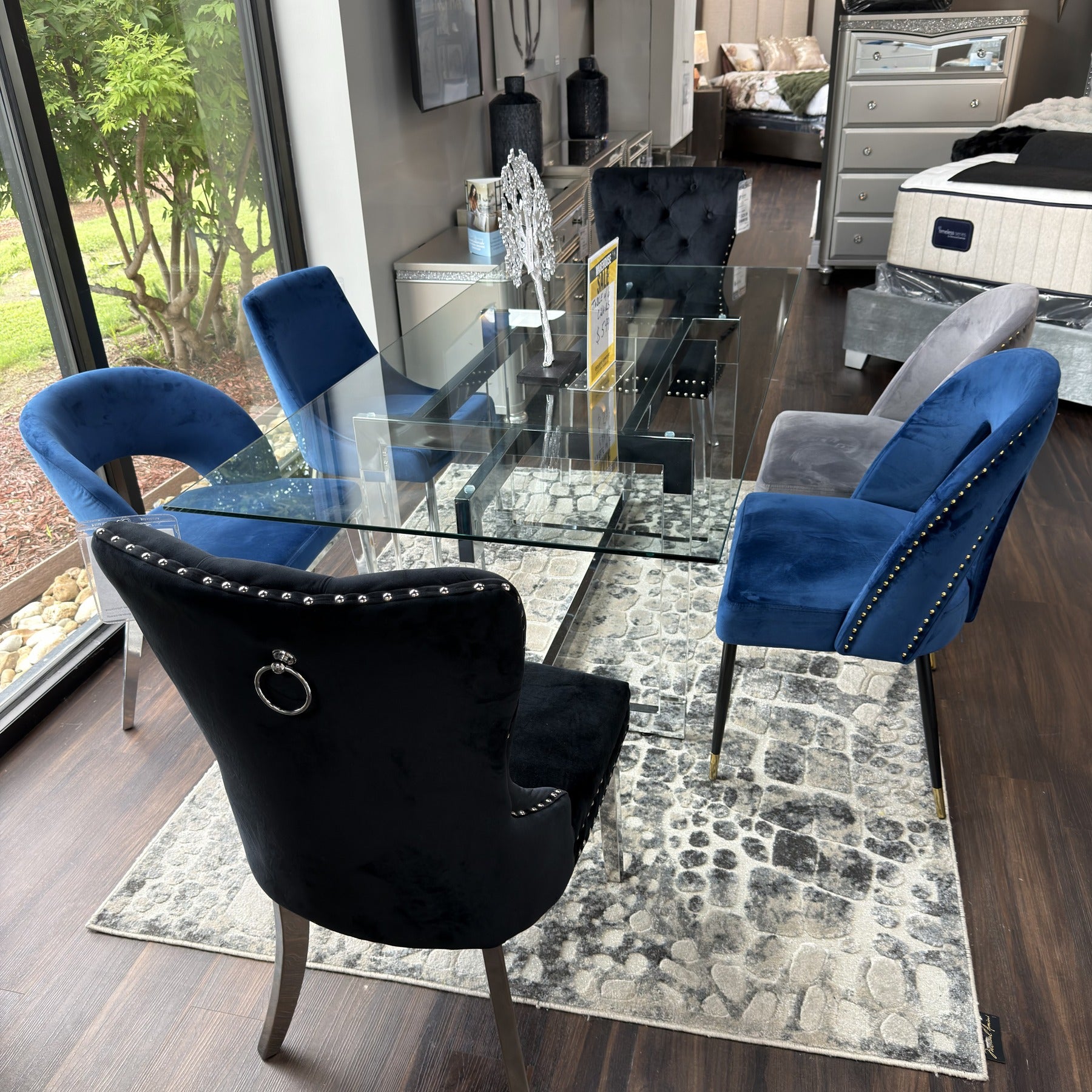 Windsor Glam Dining Set