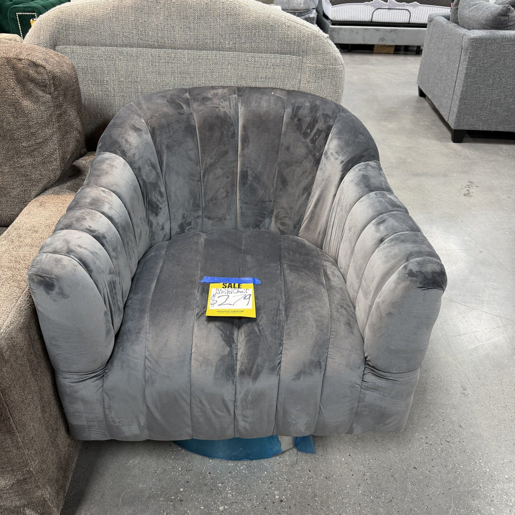 Aurelia Swivel Chair