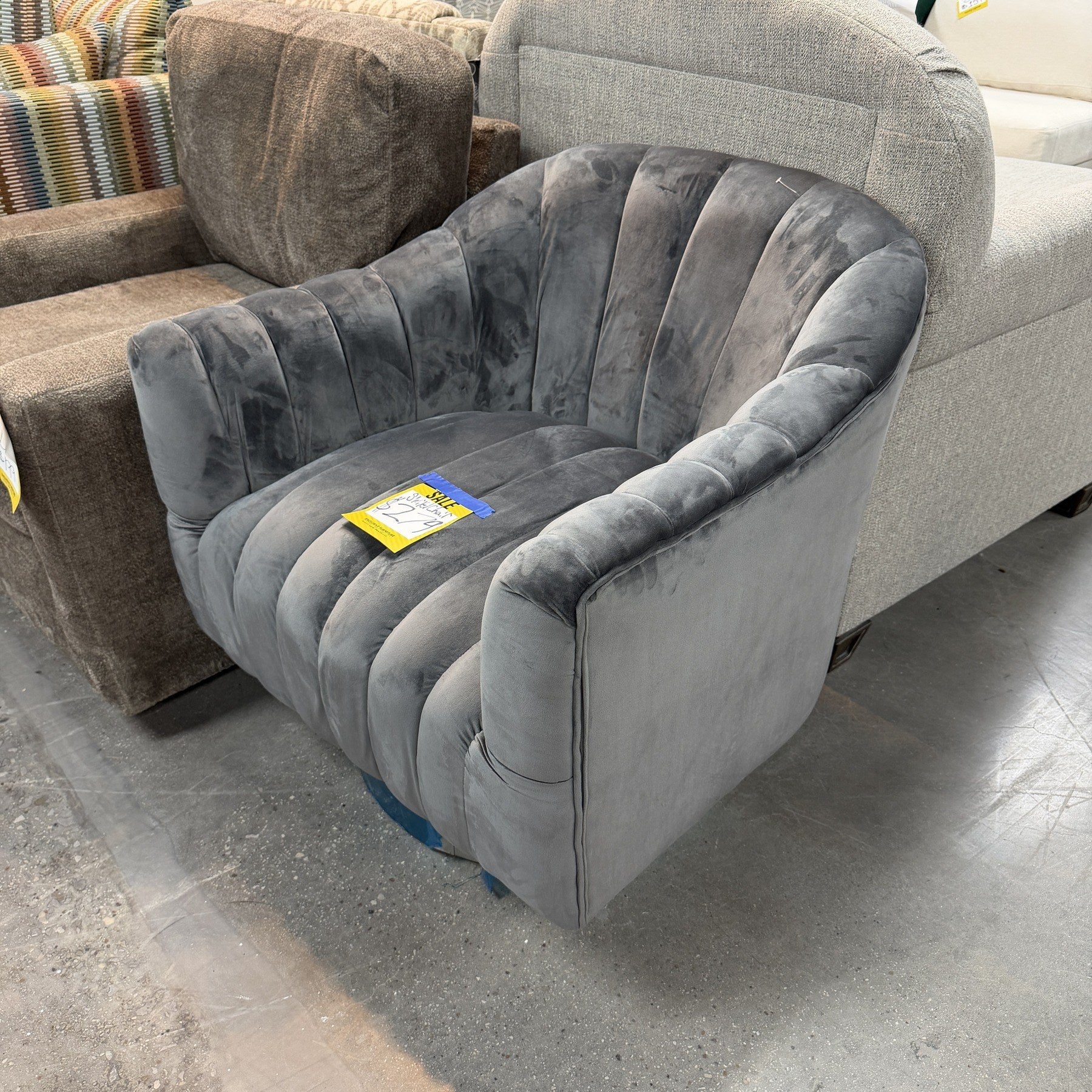 Aurelia Swivel Chair