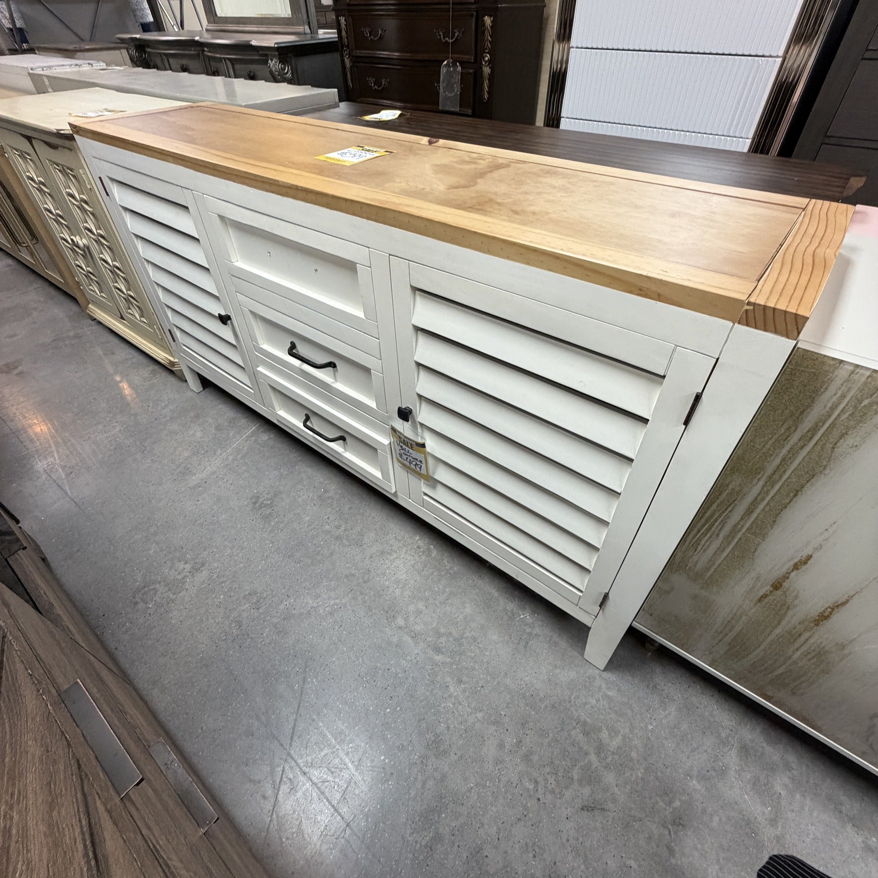 Cottage Breeze Console