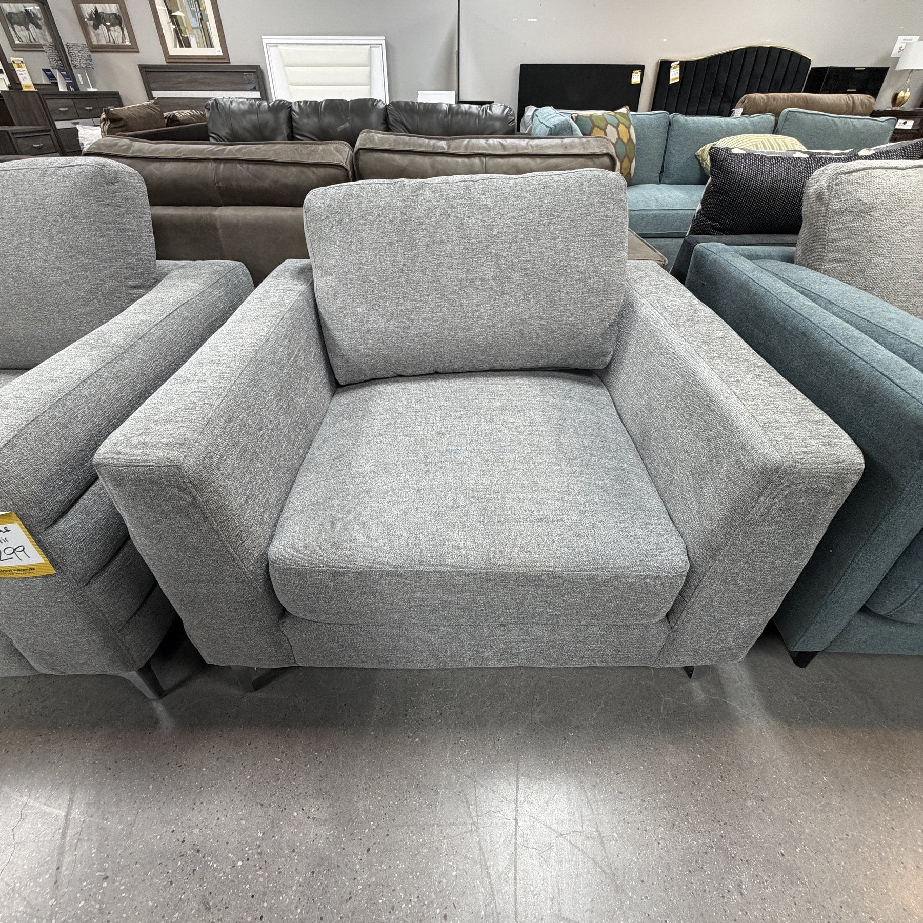 Ion Sleek Loveseat & Chair