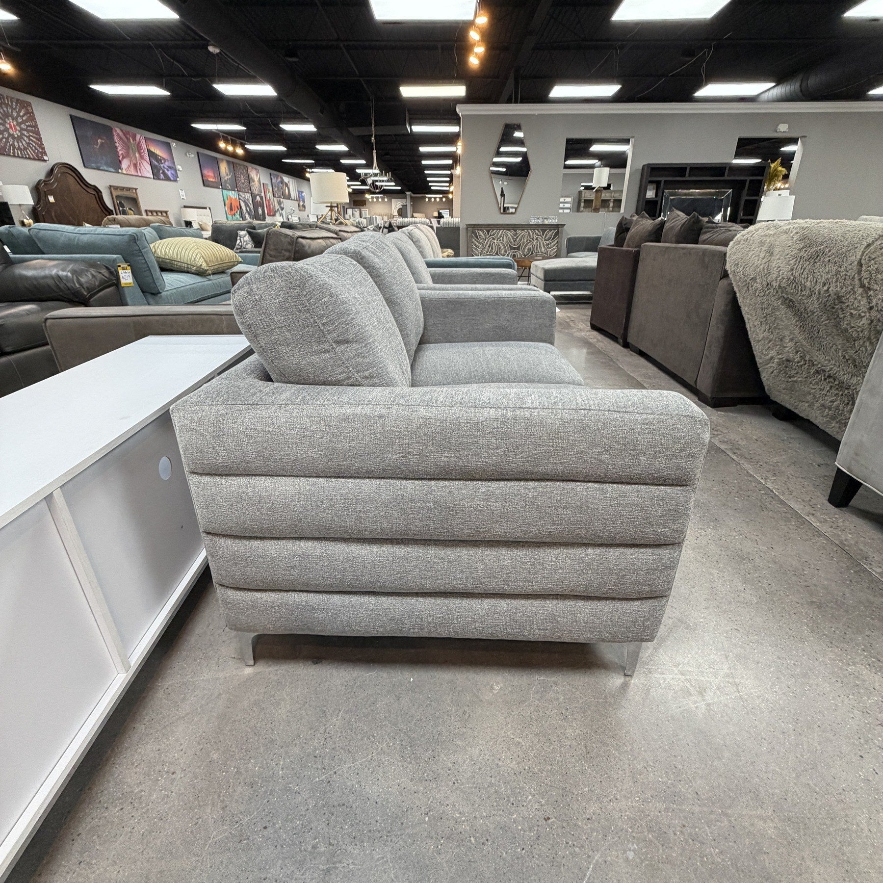 Ion Sleek Loveseat & Chair