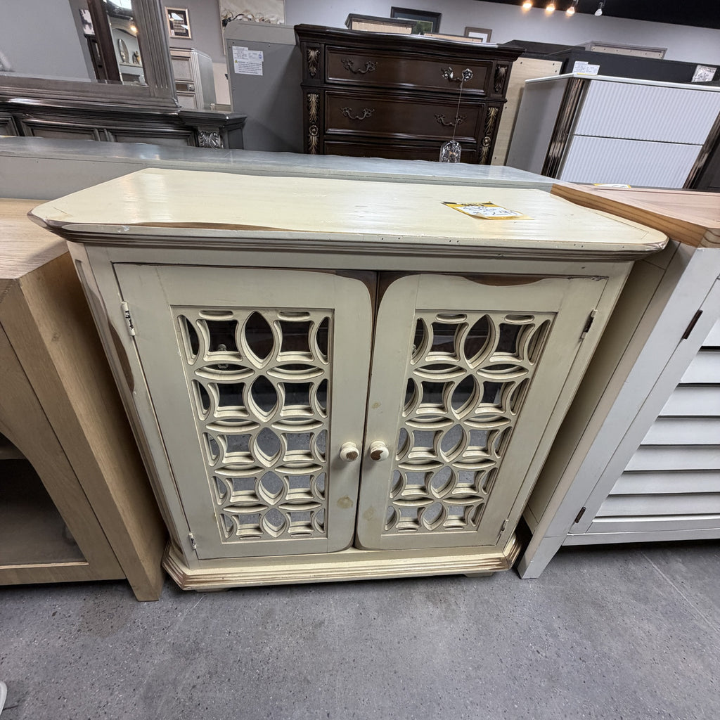 Medallion Cream 2 Door Chest