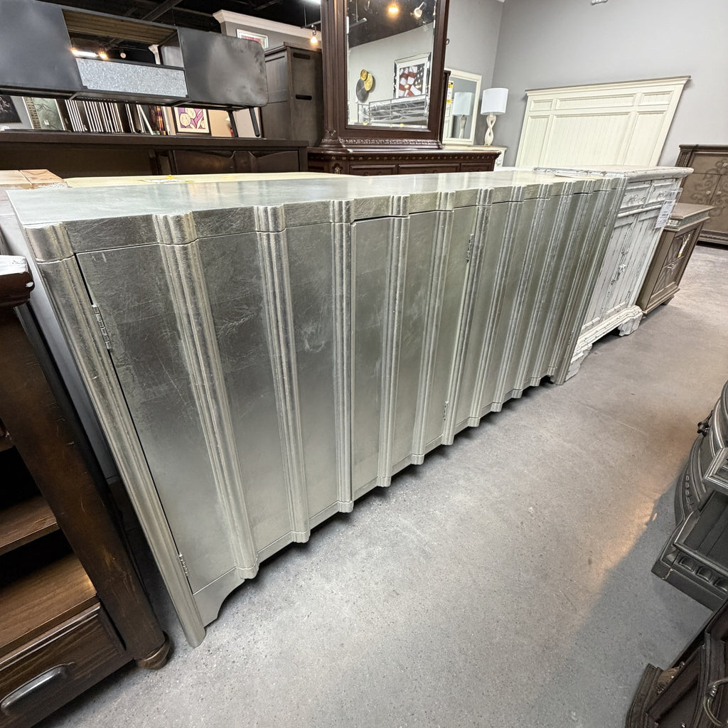 Mercury Flow Hall Console