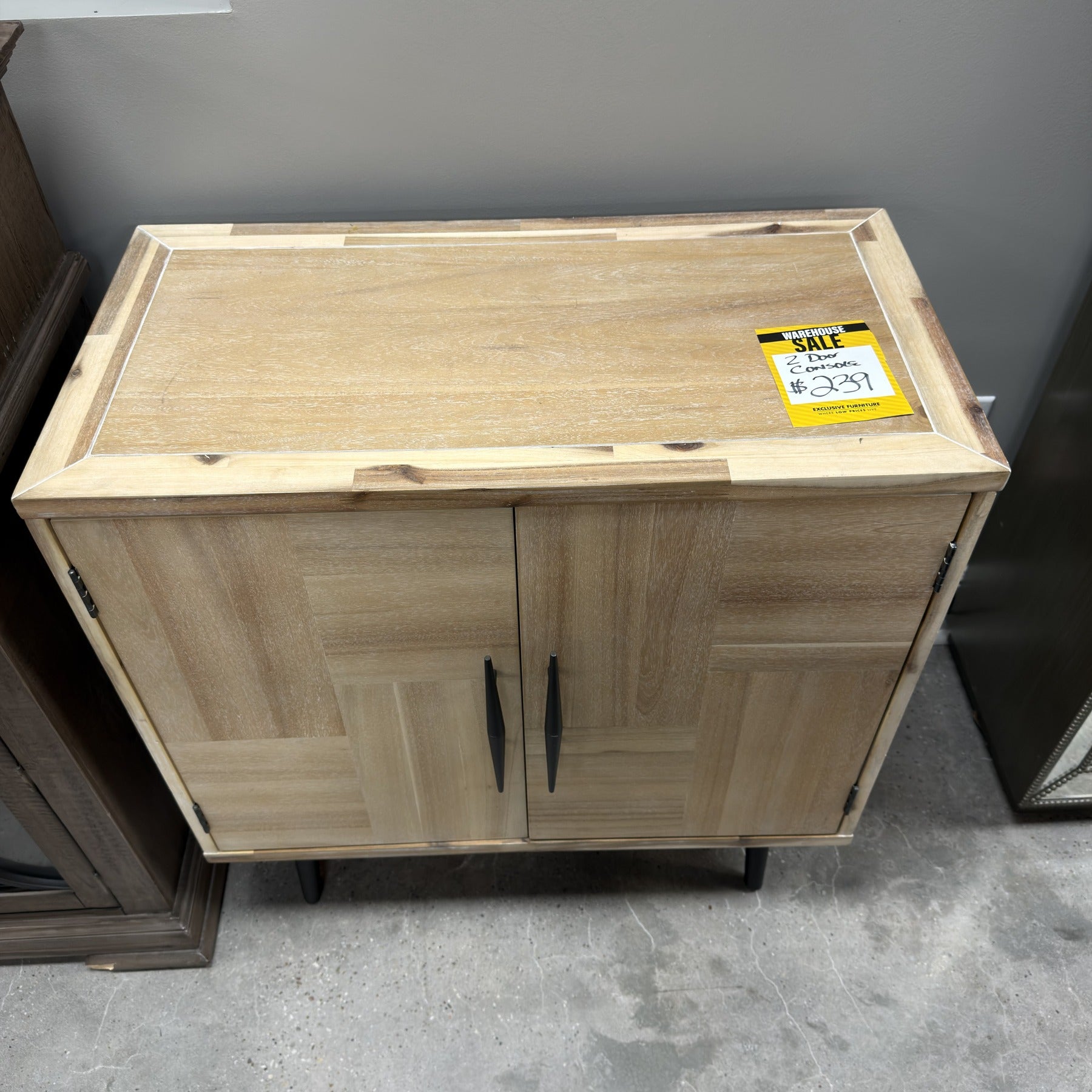 Northwick 2 Door Console