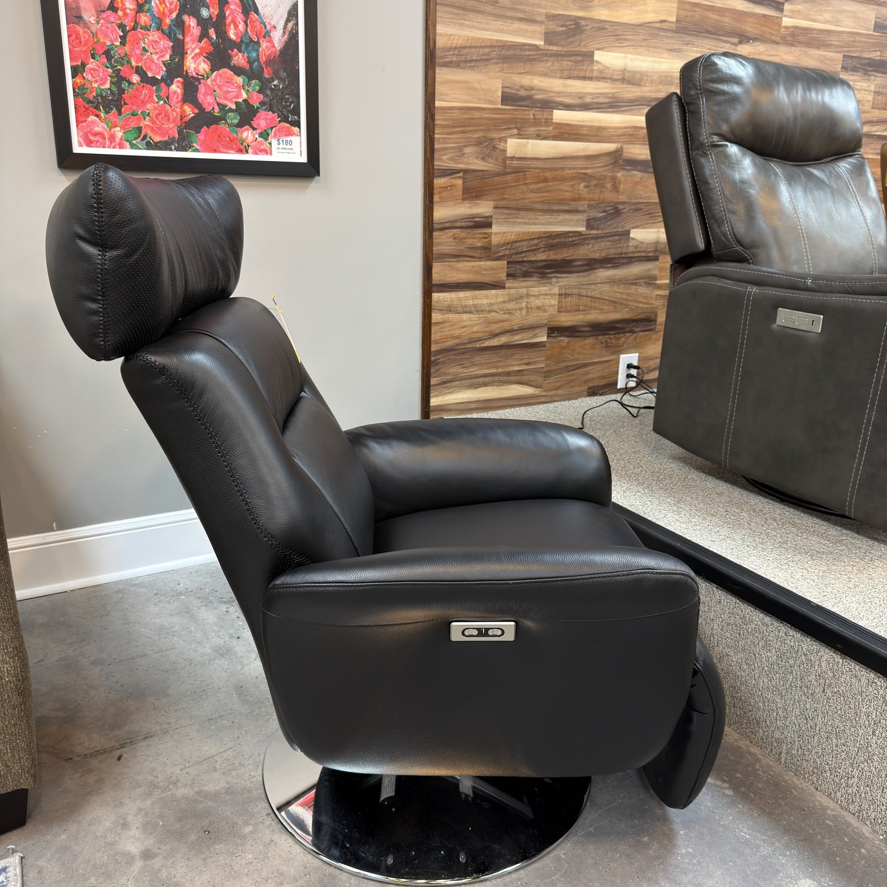 Obsidian Power Motion Chair
