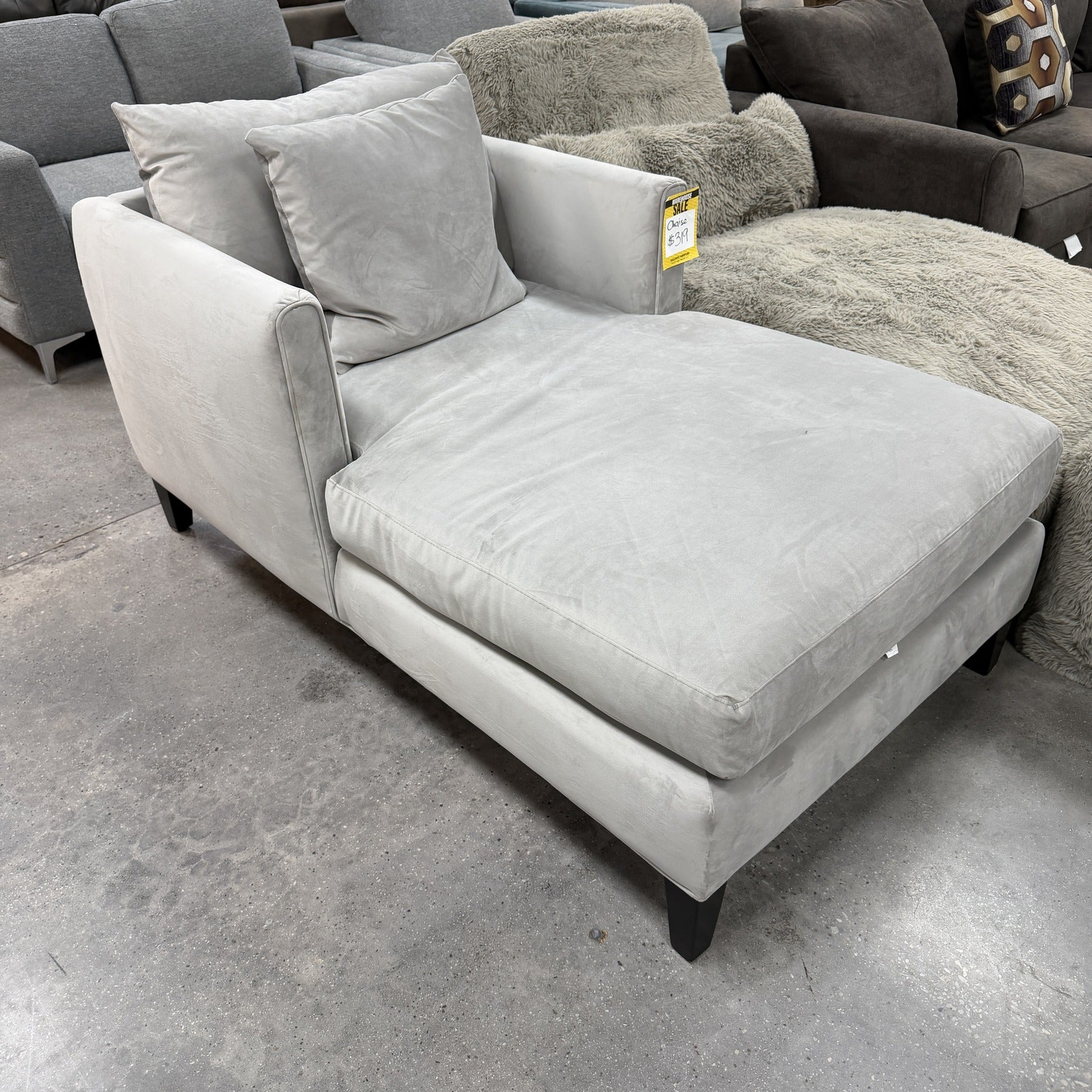 Serene Chaise