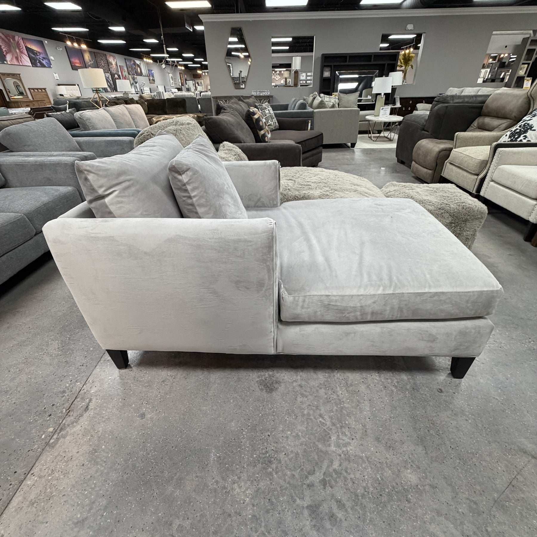 Serene Chaise