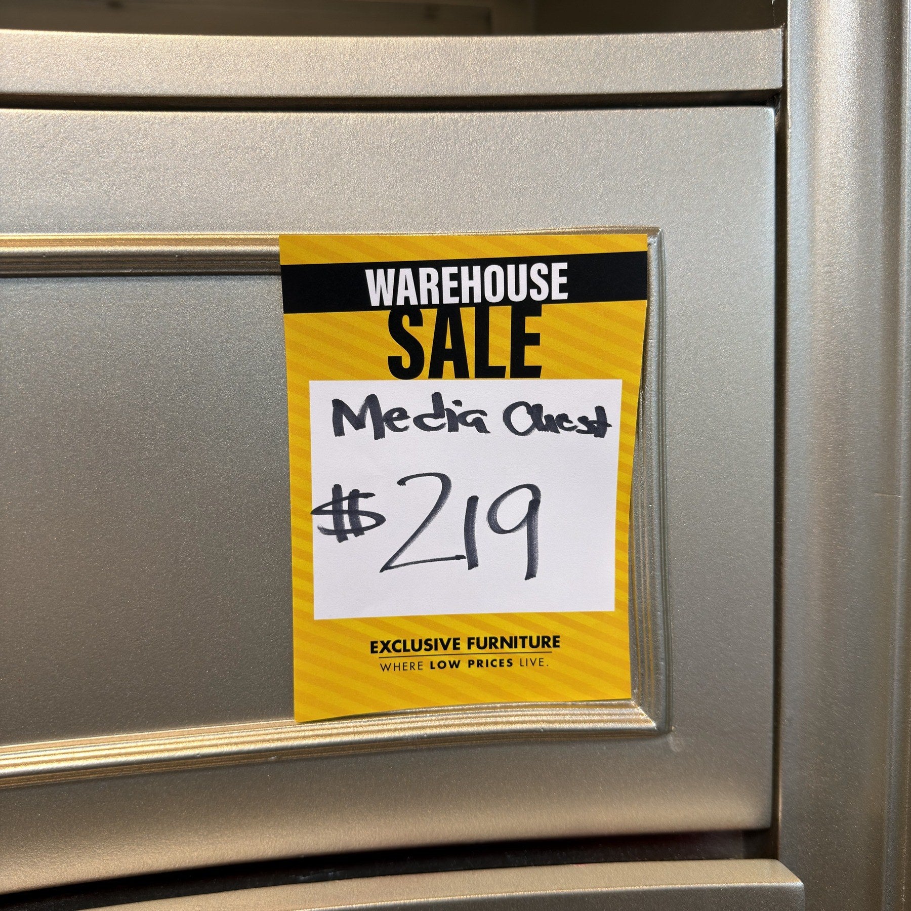 Venetian Glow Media Chest