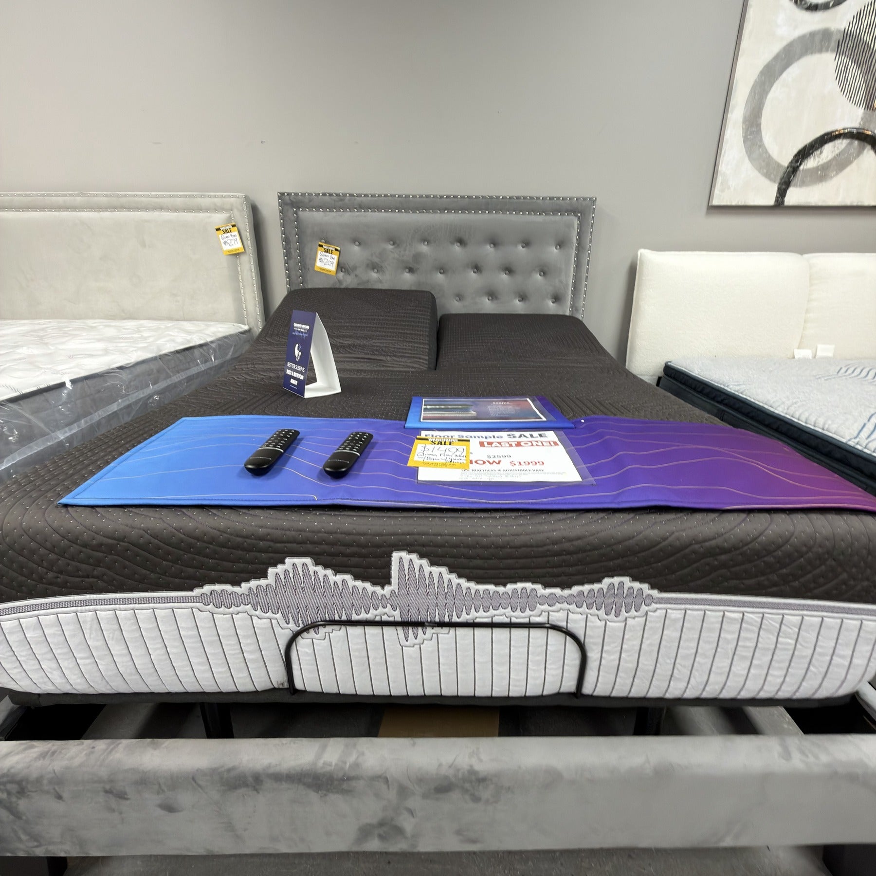 Queen Flex Mattress with Base & Speaker