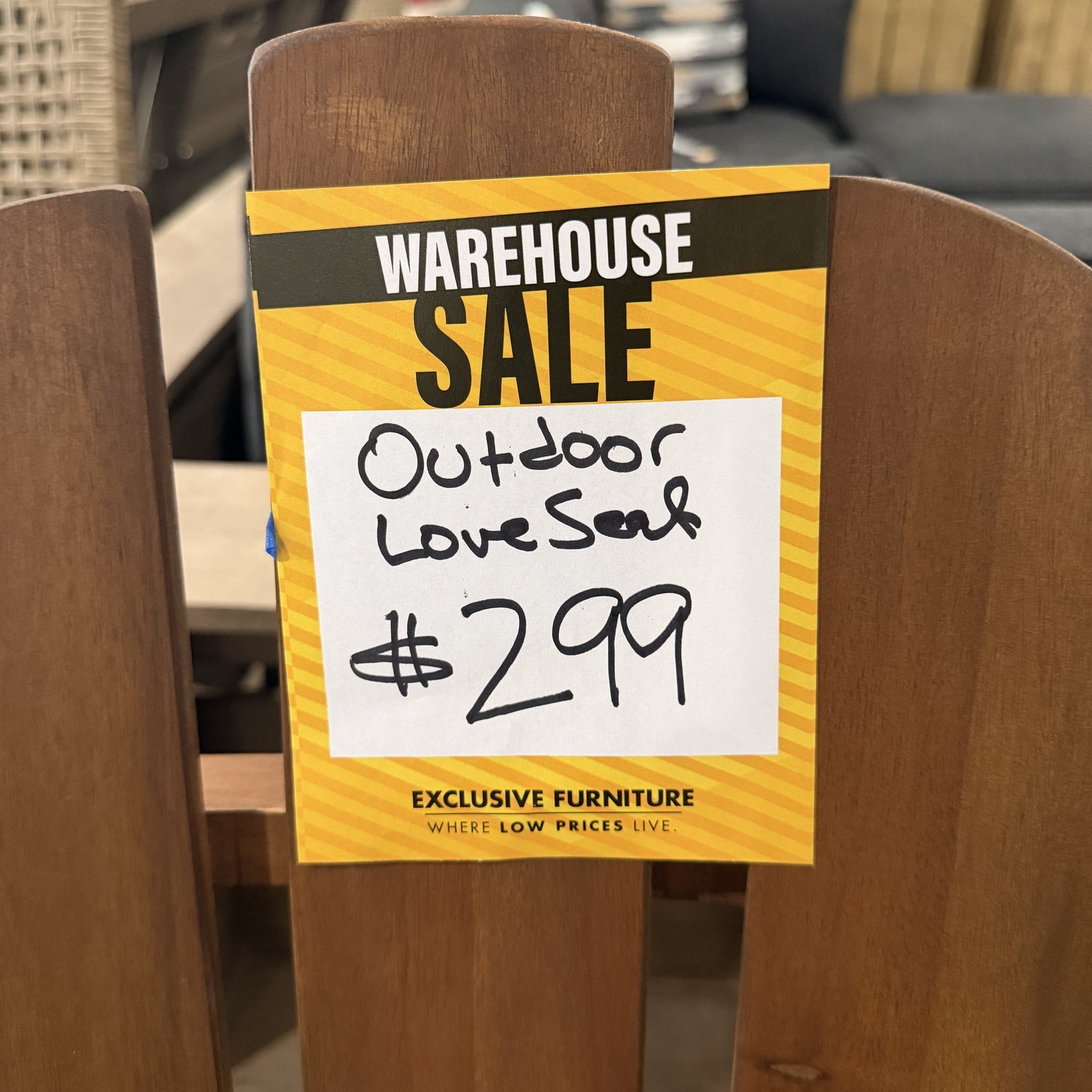 Alamo Outdoor Loveseat