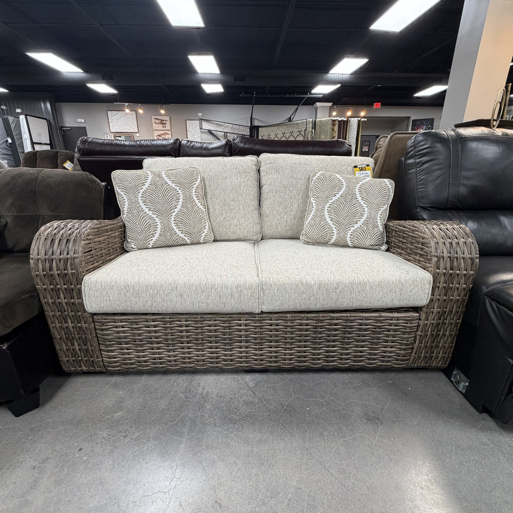 Mosaic Leaf Outdoor Loveseat