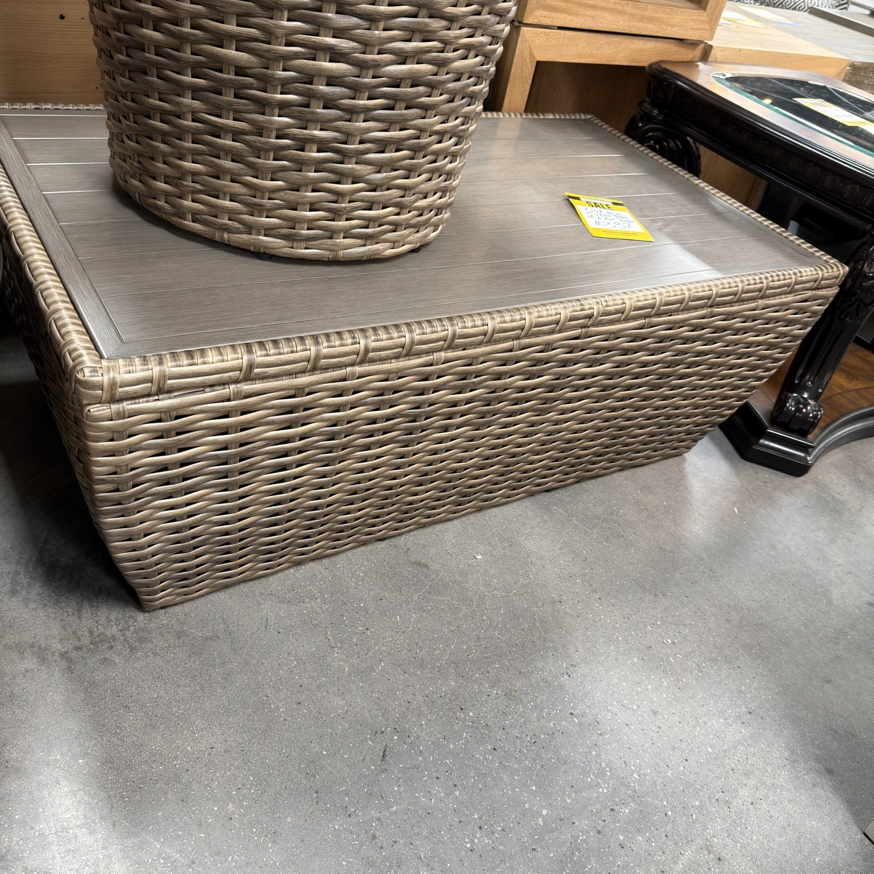 Storm Outdoor Coffee Table & 1 End Table